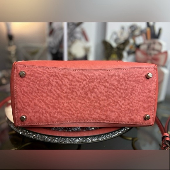 🌟COACH 🌟Storypatch Coral Studded
Leather Surrey Bag & Wallet Set F55600/EUC - Picture 8 of 14